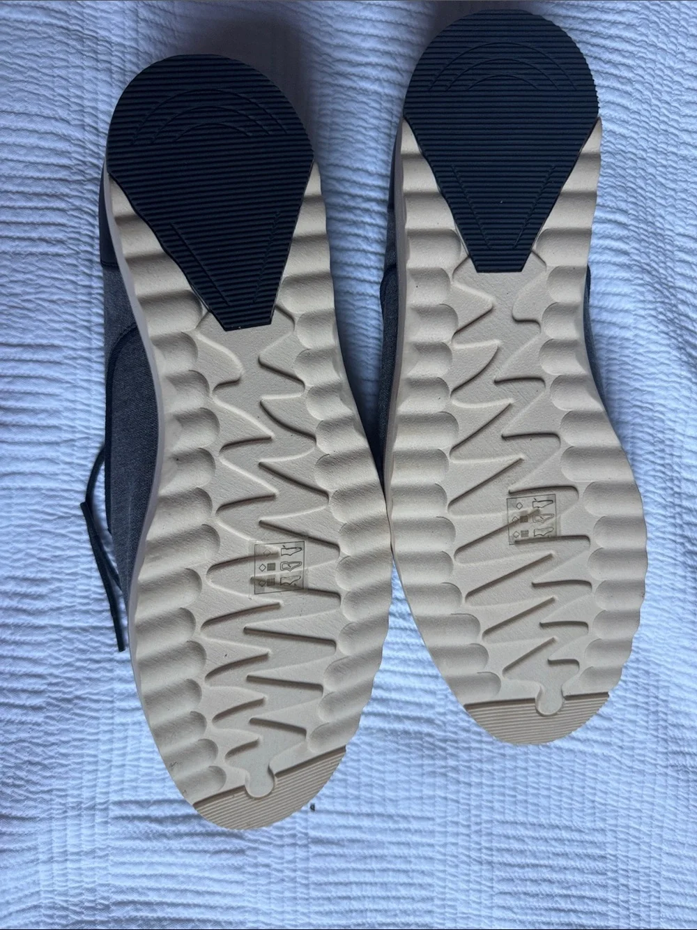 Men's Grey Lace-Up Derby Oxfords